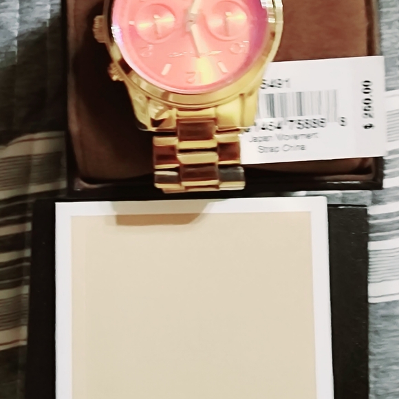Authentic Michael kors Womens Watch ⌚️ - Picture 9 of 10